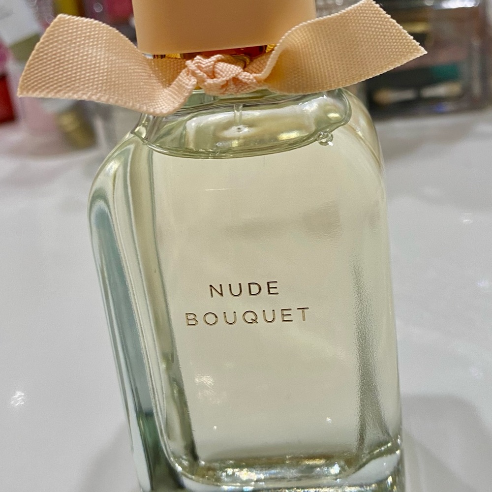 ZARA Nude Bouquet perfume